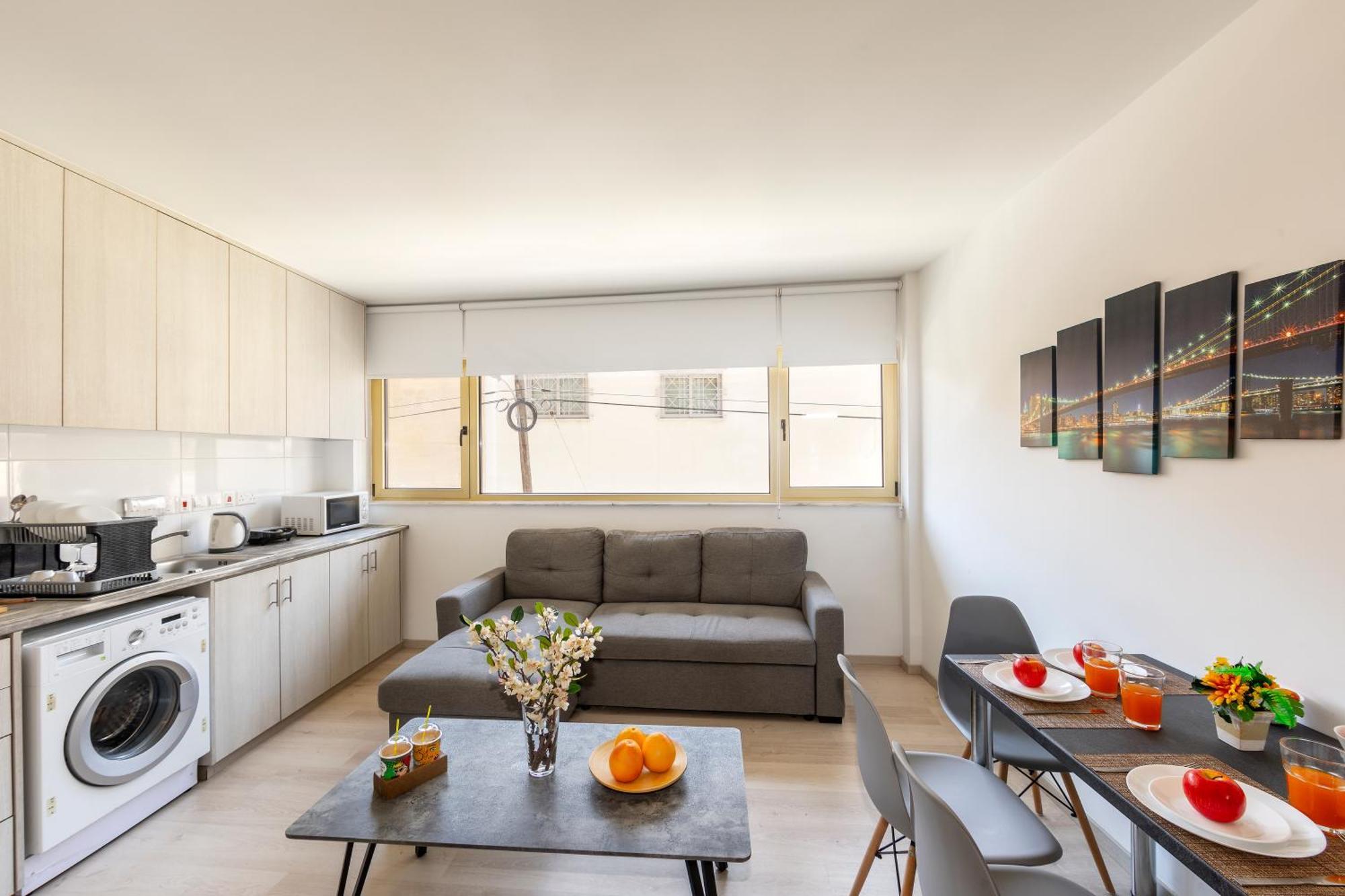 C-Premium Apts 100M From Beach And City Centre Larnaca Exterior photo