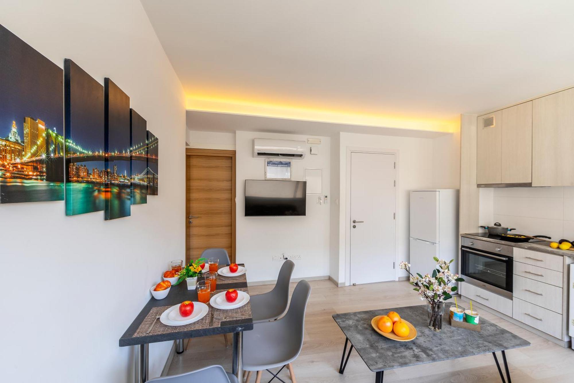 C-Premium Apts 100M From Beach And City Centre Larnaca Exterior photo