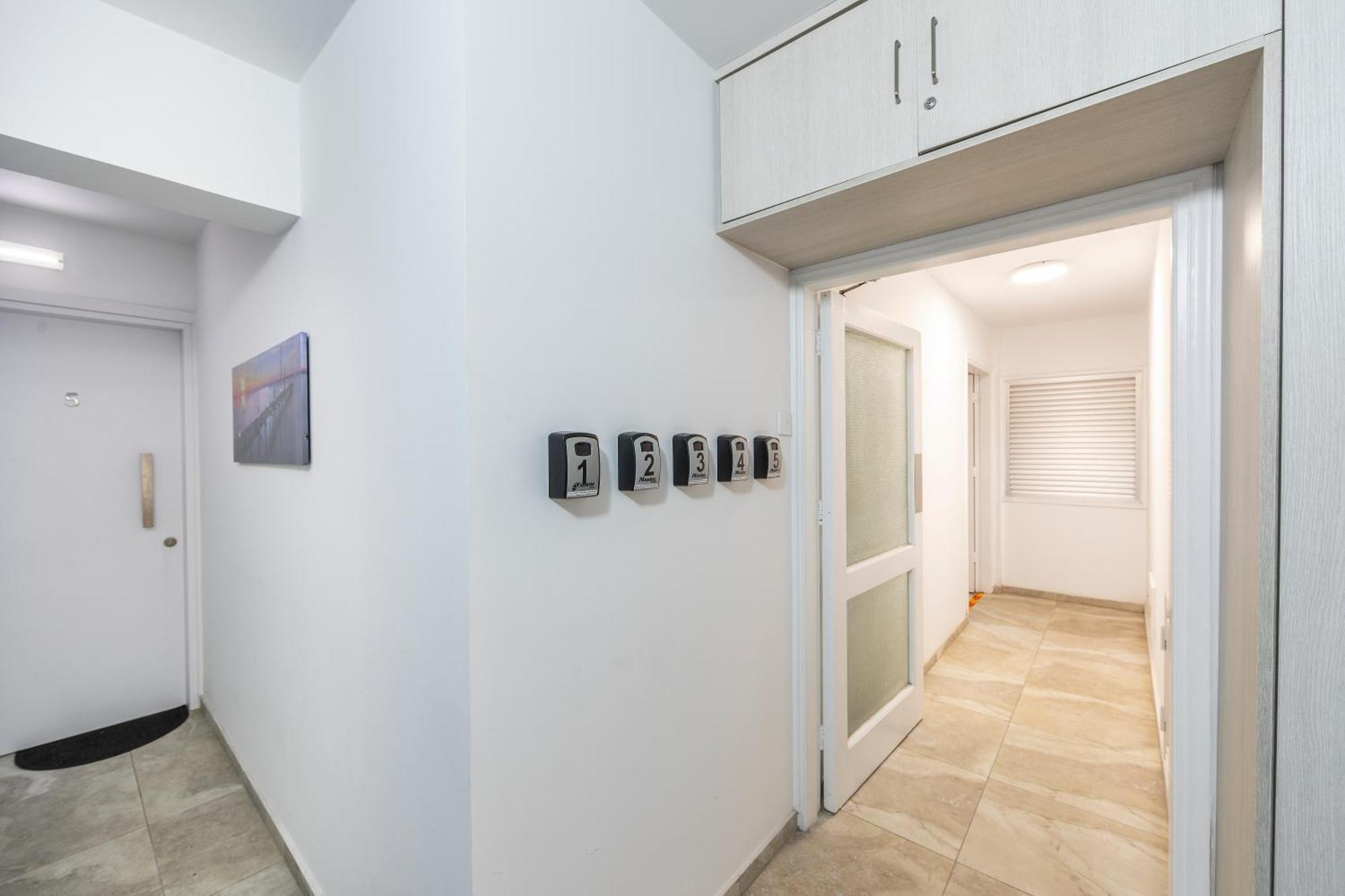 C-Premium Apts 100M From Beach And City Centre Larnaca Exterior photo